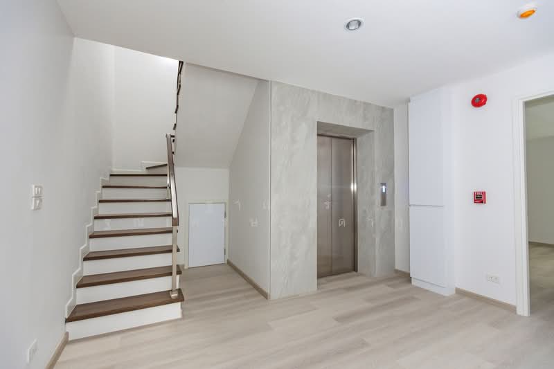 𝗦𝗬𝗠𝗠𝗘𝗧𝗥𝗬 เกษตร–นวมินทร์, กรุงเทพ, นวมินทร์, บึงกุ่ม, กรุงเทพ, 370 ตร.ม., วิลล่า ขาย, โดย ฐาณวีร์ ฐณเศรษฐ์ธดากุล, 500187420 - DDproperty.com