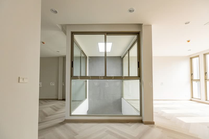 𝗦𝗬𝗠𝗠𝗘𝗧𝗥𝗬 เกษตร–นวมินทร์, Bangkok, Nawamin, Bueng Kum, Bangkok, 3 Bedrooms, 370 sqm, Villa For Sale, by Tharnavee Tharnasetthadakul, 500187420 - DDproperty.com