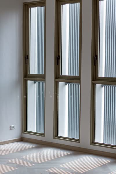 𝗦𝗬𝗠𝗠𝗘𝗧𝗥𝗬 เกษตร–นวมินทร์, กรุงเทพ, นวมินทร์, บึงกุ่ม, กรุงเทพ, 370 ตร.ม., วิลล่า ขาย, โดย ฐาณวีร์ ฐณเศรษฐ์ธดากุล, 500187420 - DDproperty.com