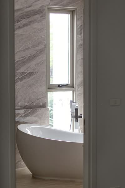 𝗦𝗬𝗠𝗠𝗘𝗧𝗥𝗬 เกษตร–นวมินทร์, กรุงเทพ, นวมินทร์, บึงกุ่ม, กรุงเทพ, 370 ตร.ม., วิลล่า ขาย, โดย ฐาณวีร์ ฐณเศรษฐ์ธดากุล, 500187420 - DDproperty.com