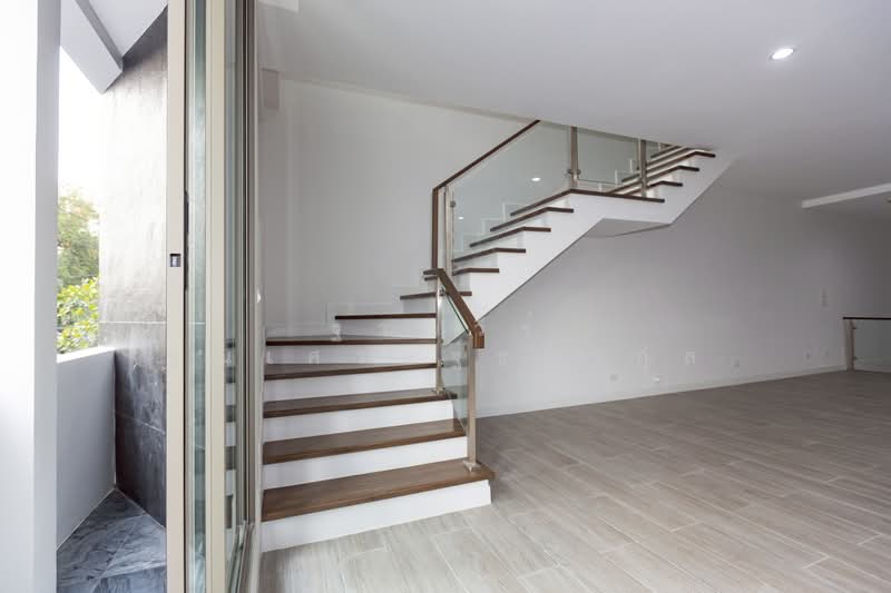 𝗦𝗬𝗠𝗠𝗘𝗧𝗥𝗬 เกษตร–นวมินทร์, Bangkok, -, Nawamin, Bueng Kum, Bangkok, 3 Bedrooms, 370 sqm, Villa For Sale, by Tharnavee Tharnasetthadakul, 500187422 - DDproperty.com