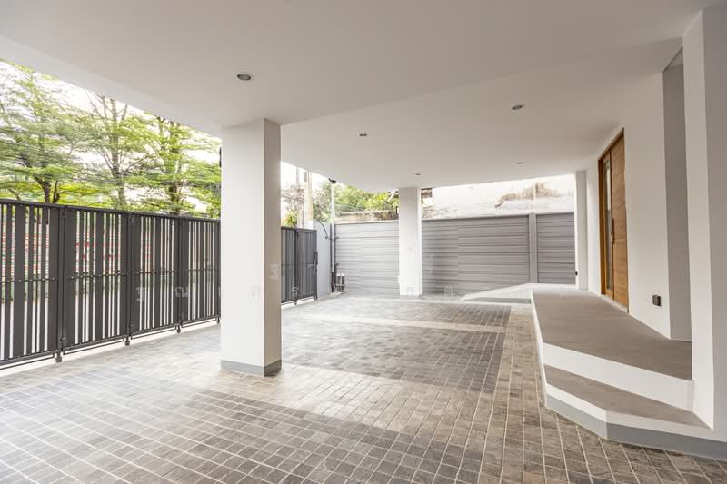 𝗦𝗬𝗠𝗠𝗘𝗧𝗥𝗬 เกษตร–นวมินทร์, กรุงเทพ, -, นวมินทร์, บึงกุ่ม, กรุงเทพ, 370 ตร.ม., วิลล่า ขาย, โดย ฐาณวีร์ ฐณเศรษฐ์ธดากุล, 500187422 - DDproperty.com