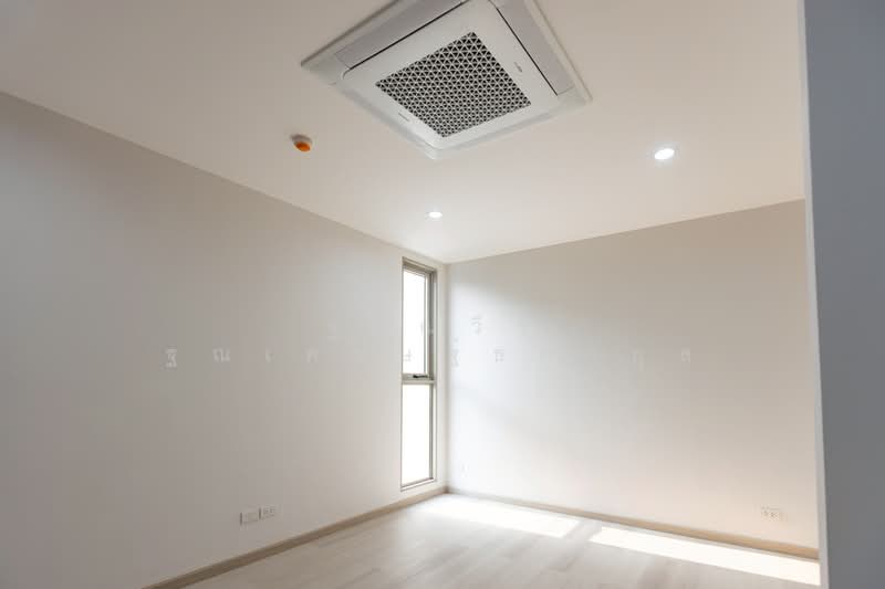 𝗦𝗬𝗠𝗠𝗘𝗧𝗥𝗬 เกษตร–นวมินทร์, Bangkok, -, Nawamin, Bueng Kum, Bangkok, 3 Bedrooms, 370 sqm, Villa For Sale, by Tharnavee Tharnasetthadakul, 500187422 - DDproperty.com