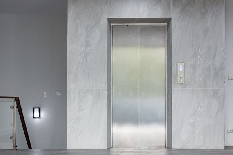 𝗦𝗬𝗠𝗠𝗘𝗧𝗥𝗬 เกษตร–นวมินทร์, Bangkok, -, Nawamin, Bueng Kum, Bangkok, 3 Bedrooms, 370 sqm, Villa For Sale, by Tharnavee Tharnasetthadakul, 500187422 - DDproperty.com