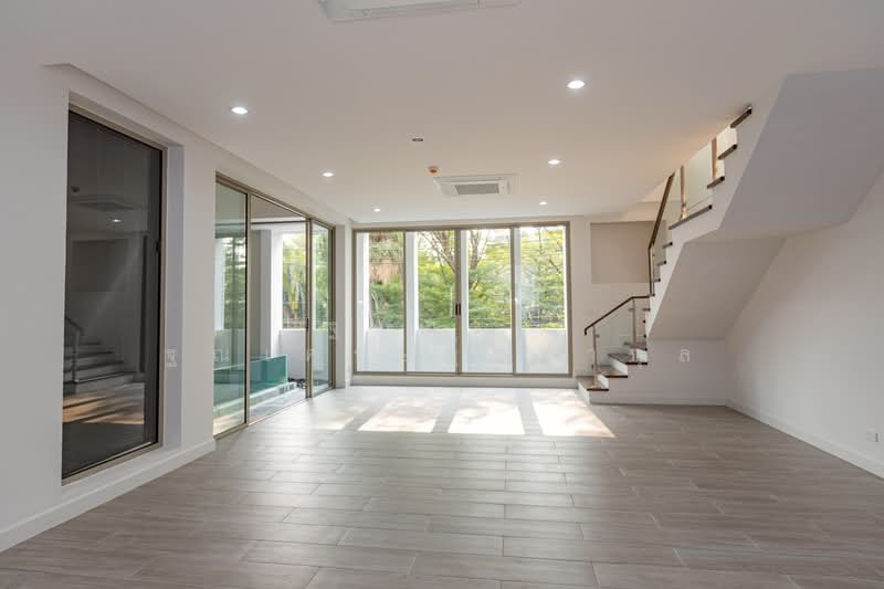 𝗦𝗬𝗠𝗠𝗘𝗧𝗥𝗬 เกษตร–นวมินทร์, Bangkok, -, Nawamin, Bueng Kum, Bangkok, 3 Bedrooms, 370 sqm, Villa For Sale, by Tharnavee Tharnasetthadakul, 500187422 - DDproperty.com