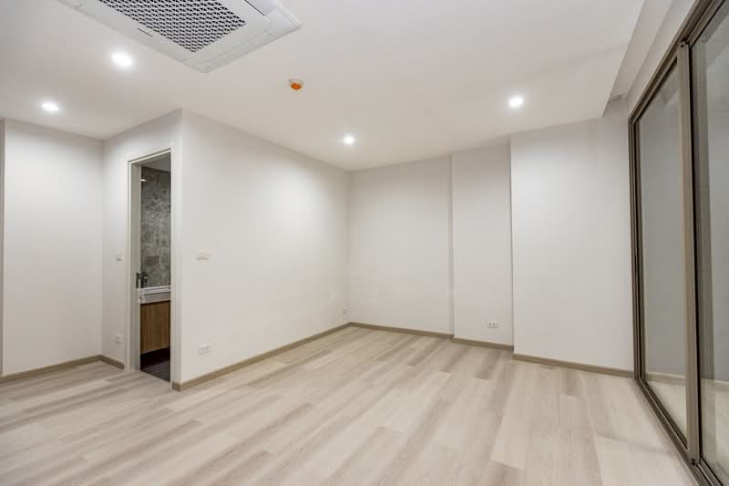 𝗦𝗬𝗠𝗠𝗘𝗧𝗥𝗬 เกษตร–นวมินทร์, Bangkok, -, Nawamin, Bueng Kum, Bangkok, 3 Bedrooms, 370 sqm, Villa For Sale, by Tharnavee Tharnasetthadakul, 500187422 - DDproperty.com