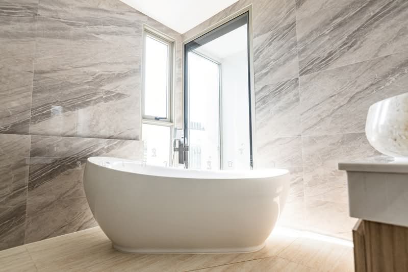 𝗦𝗬𝗠𝗠𝗘𝗧𝗥𝗬 เกษตร–นวมินทร์, Bangkok, -, Nawamin, Bueng Kum, Bangkok, 3 Bedrooms, 370 sqm, Villa For Sale, by Tharnavee Tharnasetthadakul, 500187422 - DDproperty.com