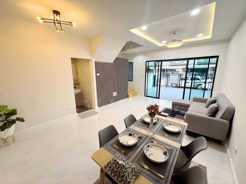 บ้านกลางเมือง พหลโยธิน 50 (Baan klang muang Phaholyothin 50), กรุงเทพ, Soi Phahonyothin 50, คลองถนน, สายไหม, กรุงเทพ, 160 ตร.ม., ทาวน์เฮ้าส์ ขาย, โดย นภัสศรณ์ วงศ์สินไทยกร (นันท์), 500187439 - DDproperty.com