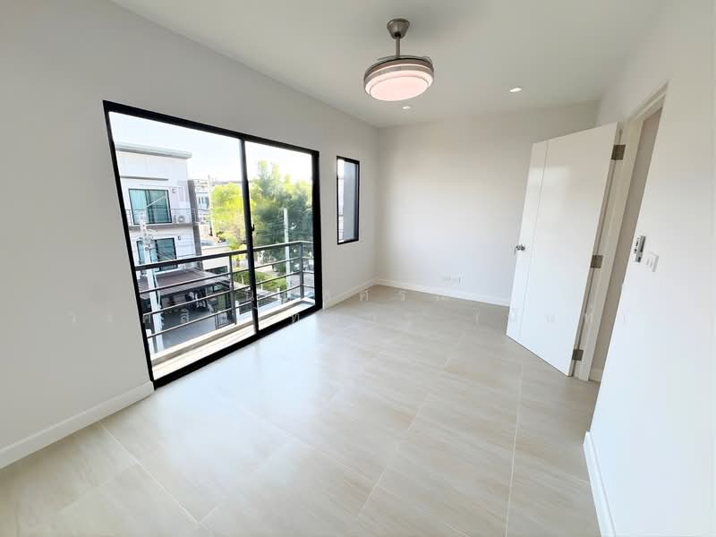 Baan klang muang Phaholyothin 50, Bangkok, Soi Phahonyothin 50, Khlong Tanon, Sai Mai, Bangkok, 3 Bedrooms, 160 sqm, Townhouse For Sale, by นภัสศรณ์ วงศ์สินไทยกร (นันท์), 500187439 - DDproperty.com