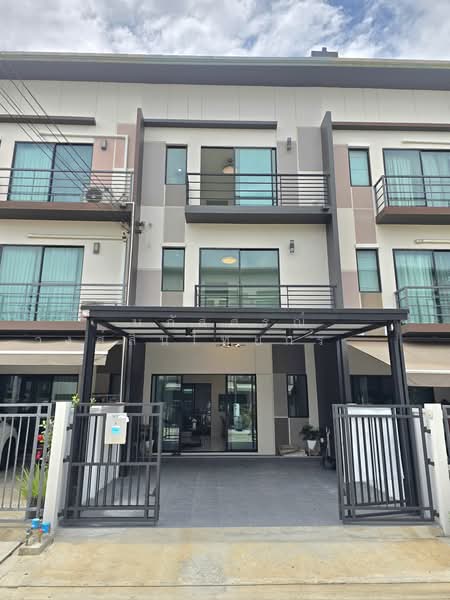 บ้านกลางเมือง พหลโยธิน 50 (Baan klang muang Phaholyothin 50), กรุงเทพ, Soi Phahonyothin 50, คลองถนน, สายไหม, กรุงเทพ, 160 ตร.ม., ทาวน์เฮ้าส์ ขาย, โดย นภัสศรณ์ วงศ์สินไทยกร (นันท์), 500187439 - DDproperty.com