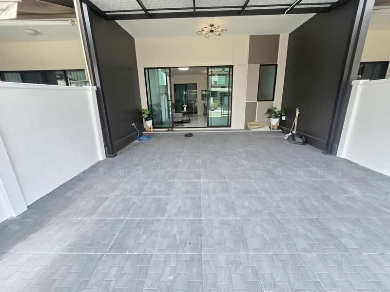 บ้านกลางเมือง พหลโยธิน 50 (Baan klang muang Phaholyothin 50), กรุงเทพ, Soi Phahonyothin 50, คลองถนน, สายไหม, กรุงเทพ, 160 ตร.ม., ทาวน์เฮ้าส์ ขาย, โดย นภัสศรณ์ วงศ์สินไทยกร (นันท์), 500187439 - DDproperty.com