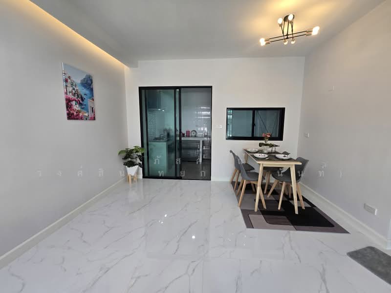 บ้านกลางเมือง พหลโยธิน 50 (Baan klang muang Phaholyothin 50), กรุงเทพ, Soi Phahonyothin 50, คลองถนน, สายไหม, กรุงเทพ, 160 ตร.ม., ทาวน์เฮ้าส์ ขาย, โดย นภัสศรณ์ วงศ์สินไทยกร (นันท์), 500187439 - DDproperty.com