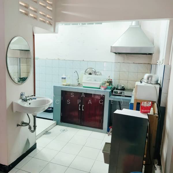 Ban Tawi Thong 1 : บ้านทวีทอง 1, สมุทรปราการ, ซอยหมู่บ้านทวีทอง 1, บางเมืองใหม่, เมืองสมุทรปราการ, สมุทรปราการ, 64 ตร.ม., ทาวน์เฮ้าส์ ขาย, โดย Sea Saikeaw (Cspace), 500187448 - DDproperty.com