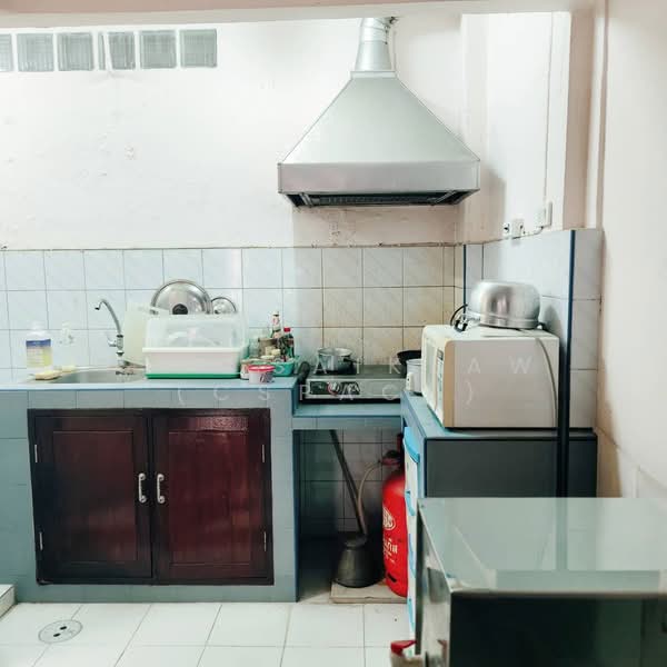 Ban Tawi Thong 1 : บ้านทวีทอง 1, สมุทรปราการ, ซอยหมู่บ้านทวีทอง 1, บางเมืองใหม่, เมืองสมุทรปราการ, สมุทรปราการ, 64 ตร.ม., ทาวน์เฮ้าส์ ขาย, โดย Sea Saikeaw (Cspace), 500187448 - DDproperty.com