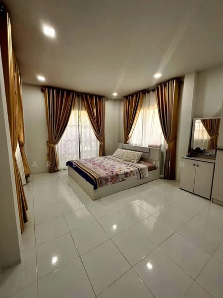 Ratanakorn village 17, Chon Buri (Pattaya), Bang Lamung, Bang Lamung (Pattaya), Chon Buri (Pattaya), 2 Bedrooms, 110 sqm, Single Detached House For Sale, by Artem Kuzmin, 500187493 - DDproperty.com