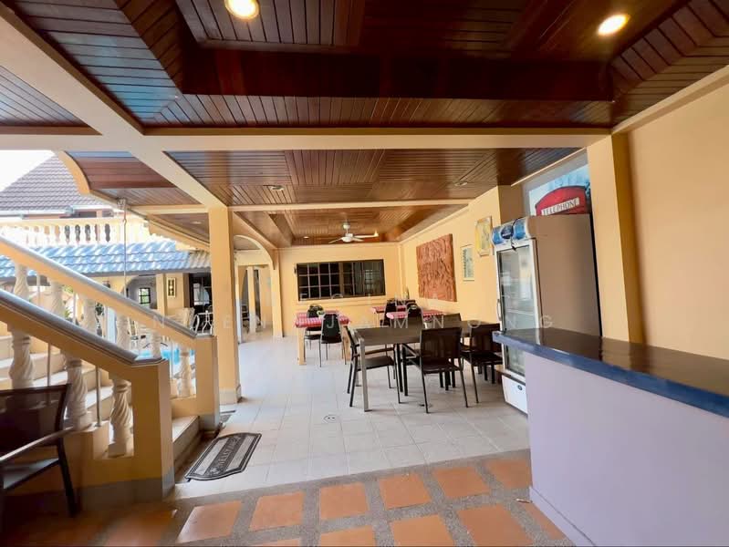 Private Pool Villa, Soi Bongkot Location: Soi Bongkot, Chon Buri (Pattaya), Nong Pru, Bang Lamung (Pattaya), Chon Buri (Pattaya), 10+ Bedrooms, 516 sqm, Single Detached House For Sale, by Regina Nuengjamnong, 500187522 - DDproperty.com