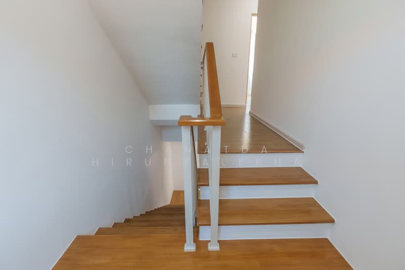 Baan Klang Muang Sathorn-Suksawat : บ้านกลางเมือง สาทร-สุขสวัสดิ์, สมุทรปราการ, 29 สุขสวัสดิ์ 39, บางพึ่ง, พระประแดง, สมุทรปราการ, 185 ตร.ม., ทาวน์เฮ้าส์ ขาย, โดย Chanatda Hirunyalekha, 500187530 - DDproperty.com