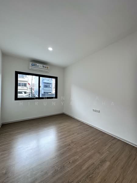 For Sale - Baan Klang Muang Sathorn-Suksawat, Samut Prakan