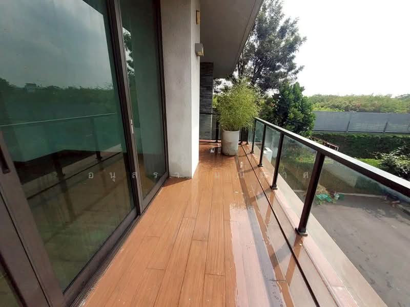 Baan Klang Muang Classe Ekkamai-Ramintra, Bangkok, Sukhonthasawat Road, Lat Phrao, Lat Phrao, Bangkok, 5 Bedrooms, 454 sqm, Single Detached House For Sale, by อนุสรา มณีมาศ, 500187536 - DDproperty.com