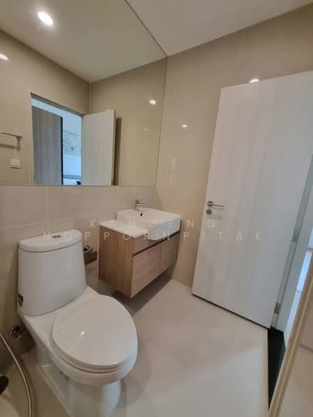 Noble Revolve Ratchada 2, Bangkok, 70 Soi Ratchadaphisek 10, Ratchadaphisek Road, Huai Khwang, Huai Khwang, Bangkok, 2 Bedrooms, 53 sqm, Condo For Sale, by Kanueng Noppornpitak, 500187541 - DDproperty.com