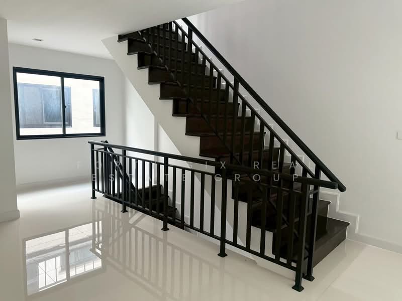 ขาย!! home office Workplace เพชรเกษม 81-2 พัฒนาโดย SC Asset, Bangkok, Nong Kang Plu, Nong Khaem, Bangkok, 2 Bedrooms, 175 sqm, Townhouse For Sale, by Forty-Six Real Estate Group, 500187546 - DDproperty.com