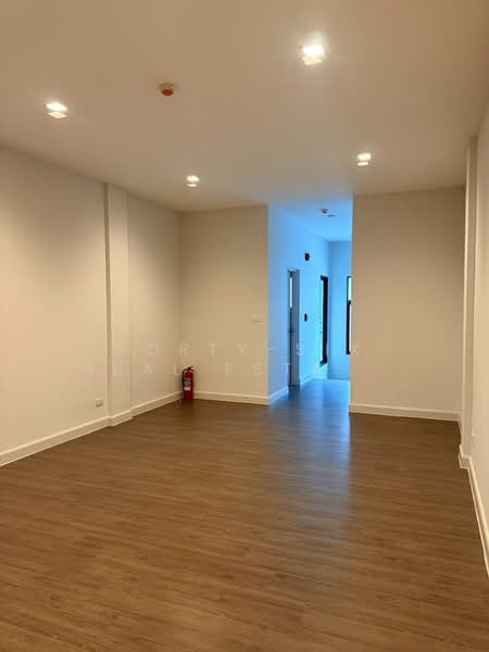 ขาย!! home office Workplace เพชรเกษม 81-2 พัฒนาโดย SC Asset, Bangkok, Nong Kang Plu, Nong Khaem, Bangkok, 2 Bedrooms, 175 sqm, Townhouse For Sale, by Forty-Six Real Estate Group, 500187546 - DDproperty.com