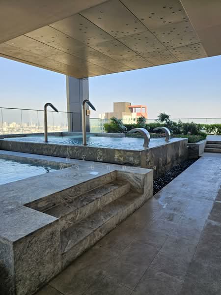 The Issara Sathorn, Bangkok, Chan Road, Thung Maha Mek, Sathon, Bangkok, 2 Bedrooms, 37 sqm, Condo For Rent, by Saranrat Pongklang, 500187551 - DDproperty.com