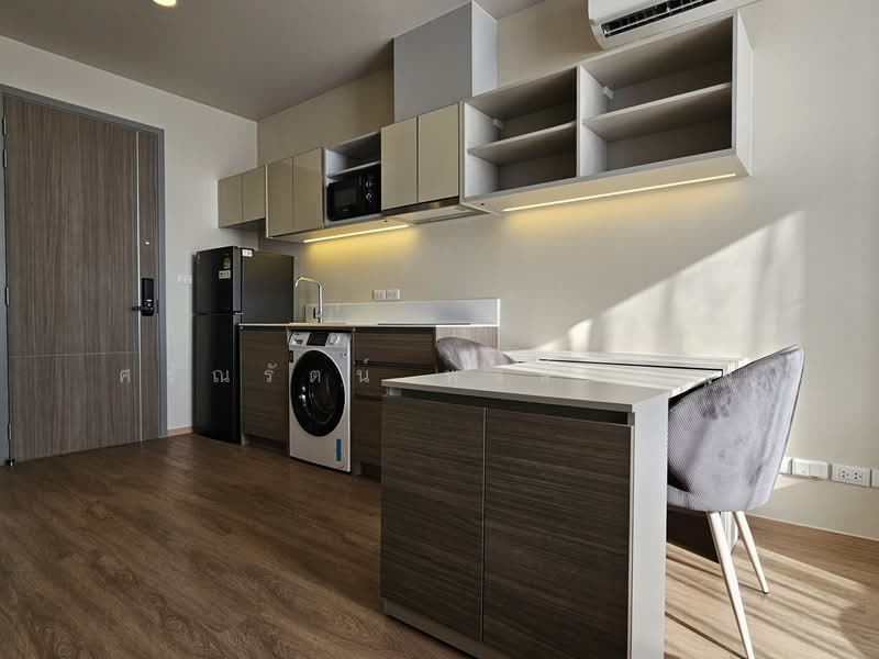 The Issara Sathorn, Bangkok, Chan Road, Thung Maha Mek, Sathon, Bangkok, 1 Bedroom, 33 sqm, Condo For Rent, by Saranrat Pongklang, 500187552 - DDproperty.com