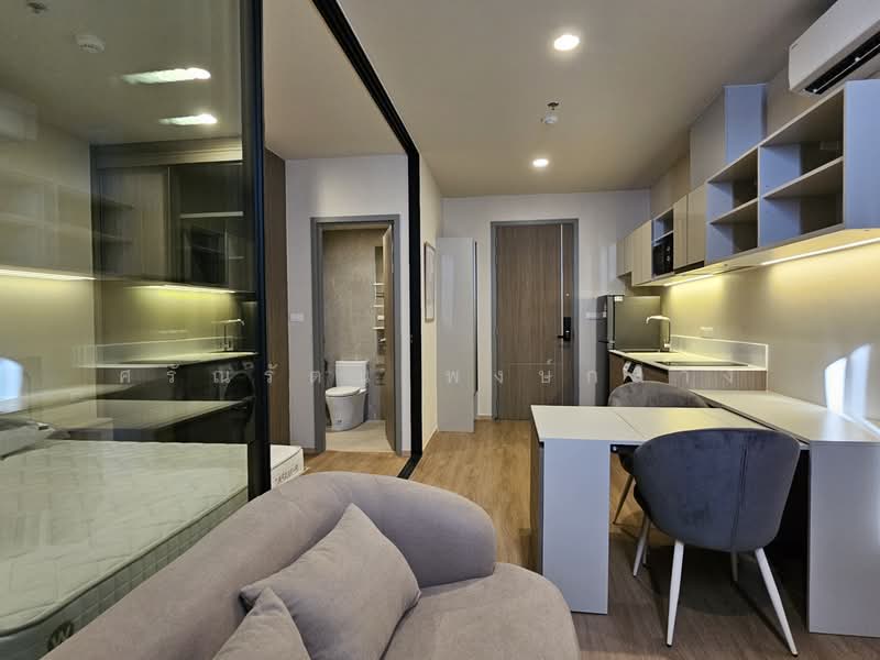 The Issara Sathorn, Bangkok, Chan Road, Thung Maha Mek, Sathon, Bangkok, 1 Bedroom, 33 sqm, Condo For Rent, by Saranrat Pongklang, 500187552 - DDproperty.com