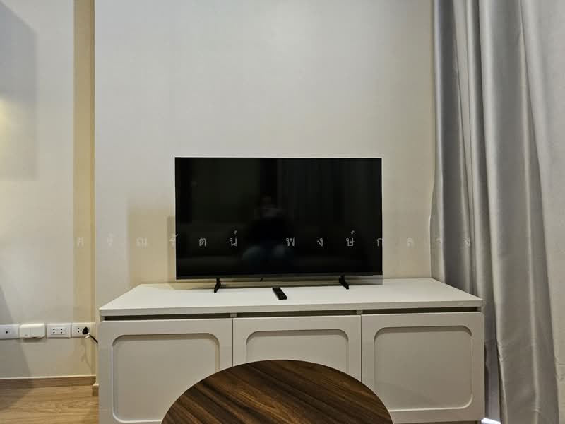 The Issara Sathorn, Bangkok, Chan Road, Thung Maha Mek, Sathon, Bangkok, 1 Bedroom, 33 sqm, Condo For Rent, by Saranrat Pongklang, 500187552 - DDproperty.com