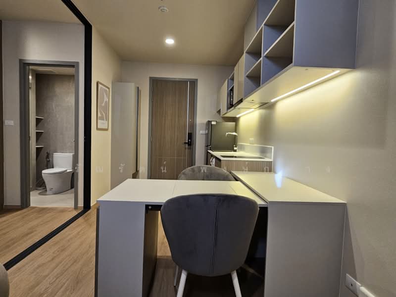 The Issara Sathorn, Bangkok, Chan Road, Thung Maha Mek, Sathon, Bangkok, 1 Bedroom, 33 sqm, Condo For Rent, by Saranrat Pongklang, 500187552 - DDproperty.com