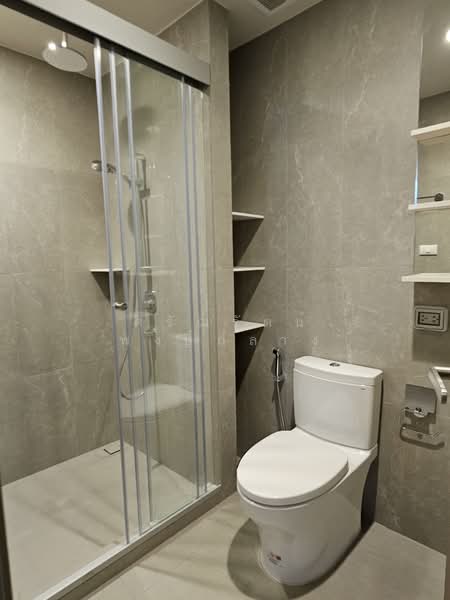 The Issara Sathorn, Bangkok, Chan Road, Thung Maha Mek, Sathon, Bangkok, 1 Bedroom, 33 sqm, Condo For Rent, by Saranrat Pongklang, 500187552 - DDproperty.com