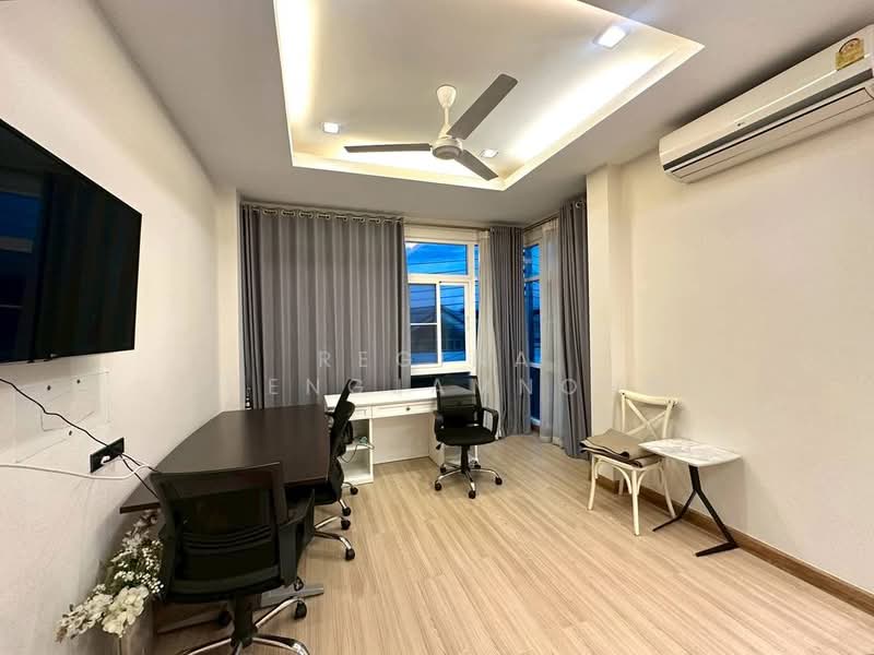 Patta Prime, Chon Buri (Pattaya), Bypass Road, Nong Pla Lai, Bang Lamung (Pattaya), Chon Buri (Pattaya), 3 Bedrooms, 200 sqm, Single Detached House For Sale, by Regina Nuengjamnong, 500187566 - DDproperty.com