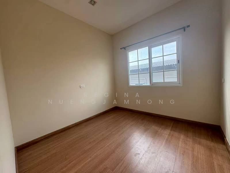 Golden Town Townhome Location: Khao Taloo, Chon Buri (Pattaya), Nong Pru, Bang Lamung (Pattaya), Chon Buri (Pattaya), 4 Bedrooms, 69 sqm, Townhouse For Sale, by Regina Nuengjamnong, 500187573 - DDproperty.com