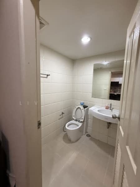 Baan Navatara Condominium, Bangkok, 900 Soi Prasert Manutak 33, Kaset - Nawamin Road, Nuan Chan, Bueng Kum, Bangkok, 1 Bedroom, 38 sqm, Condo For Rent, by Living Condo, 500187579 - DDproperty.com