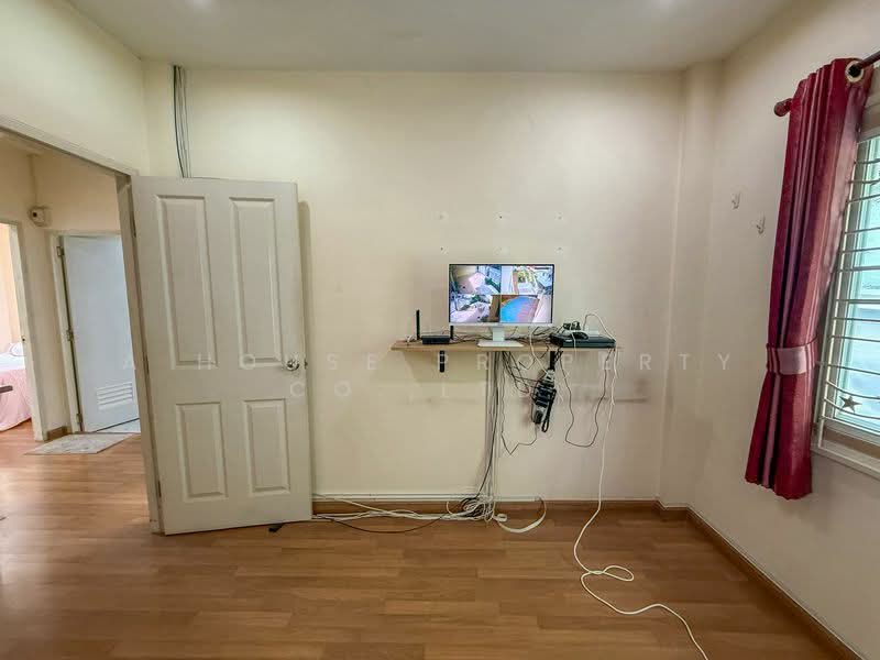 Townhome for sale in The Central 2 Village, Chak Kho, Sriracha., Chon Buri (Pattaya), Surasak, Si Racha, Chon Buri (Pattaya), 3 Bedrooms, 152 sqm, Townhouse For Sale, by A House Property Co.,Ltd., 500187640 - DDproperty.com