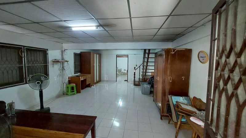 บ้านปิ่นเจริญ 3 ดอนเมือง ซอยสรงประภา 4 ถนนวิภาวดีรังสิต แขวงสีกัน เขตดอนเมือง กรุงเทพมหานคร, Bangkok, วิภาวดีรังสิต, Si Khan, Don Mueang, Bangkok, 4 Bedrooms, 140 sqm, Semi-Detached House (Twin House) For Sale, by ภัทรนัน อิศรางกูร ณ อยุธยา, 500187643 - DDproperty.com