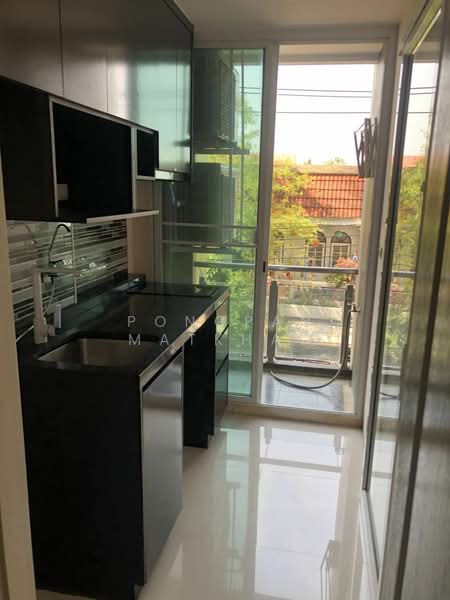 Chateau In Town Charansanitwong 96/2 : ชาโตว์ อินทาวน์ จรัญสนิทวงศ์ 96/2, กรุงเทพ, 152 ซอย จรัญสนิทวงศ์ 96/2, บางอ้อ, บางพลัด, กรุงเทพ, 30 ตร.ม., คอนโด ขาย, โดย Pongpan Matkhao, 500187663 - DDproperty.com