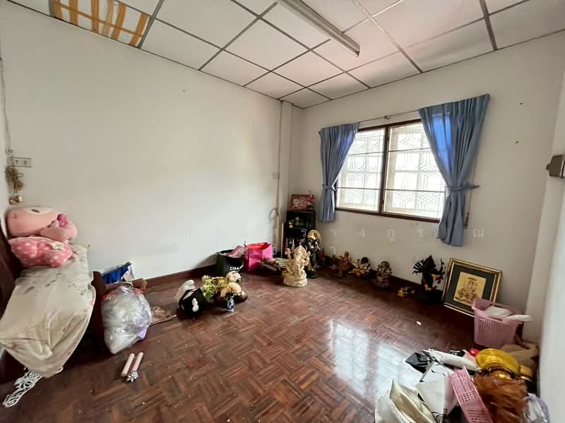 ขาย - หมู่บ้านสินธร บางกะปิ ถนนลาดพร้าว แขวงคลองจั่น เขตบางกะปิ กรุงเทพมหานคร, กรุงเทพ