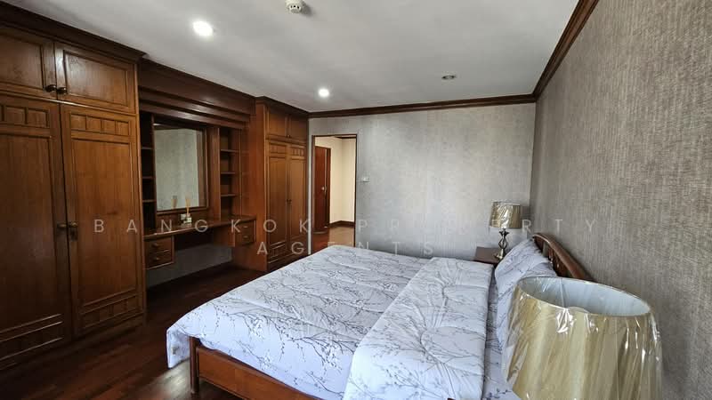 Regent on the Park 1, Bangkok, Soi Sukhumvit 26, Khong Tan, Khlong Toei, Bangkok, 3 Bedrooms, 249 sqm, Condo For Sale, by BANGKOK PROPERTY AGENTS, 500187673 - DDproperty.com