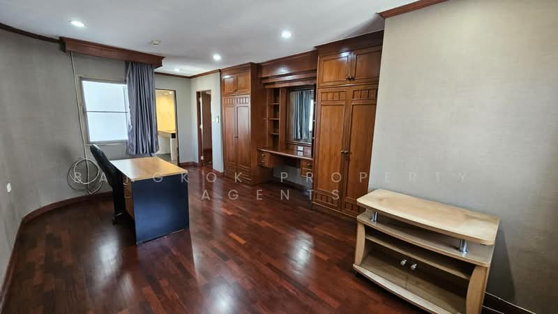 Regent on the Park 1, Bangkok, Soi Sukhumvit 26, Khong Tan, Khlong Toei, Bangkok, 3 Bedrooms, 249 sqm, Condo For Sale, by BANGKOK PROPERTY AGENTS, 500187673 - DDproperty.com