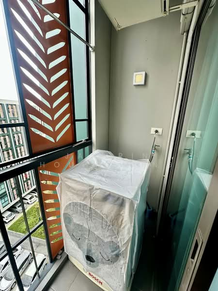 Lumpini Selected Charan 65-Sirinthon Station, Bangkok, Soi Charan Sanitwong 65, Bang Bamru, Bang Phlat, Bangkok, 1 Bedroom, 29 sqm, Condo For Rent, by Jakarin Houpramong, 500187675 - DDproperty.com