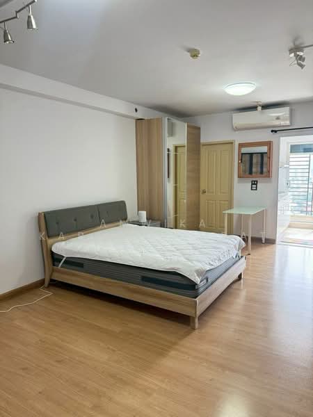 Supalai Park Ekkamai-Thonglor, Bangkok, Petchaburi Road, Bang Kapi, Huai Khwang, Bangkok, 1 Bedroom, 35 sqm, Condo For Rent, by Amwika Karoonsombat, 500187686 - DDproperty.com