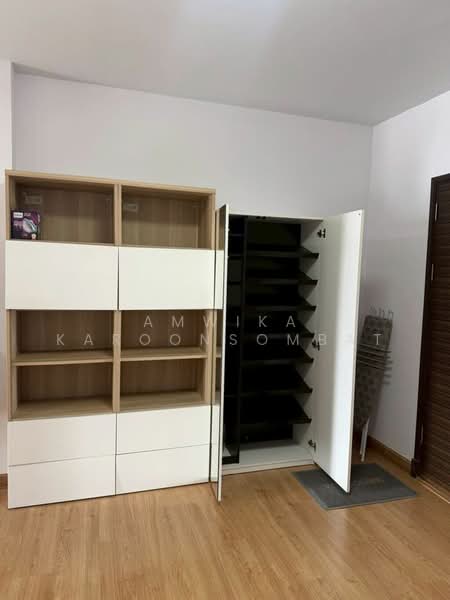 Supalai Park Ekkamai-Thonglor, Bangkok, Petchaburi Road, Bang Kapi, Huai Khwang, Bangkok, 1 Bedroom, 35 sqm, Condo For Rent, by Amwika Karoonsombat, 500187686 - DDproperty.com