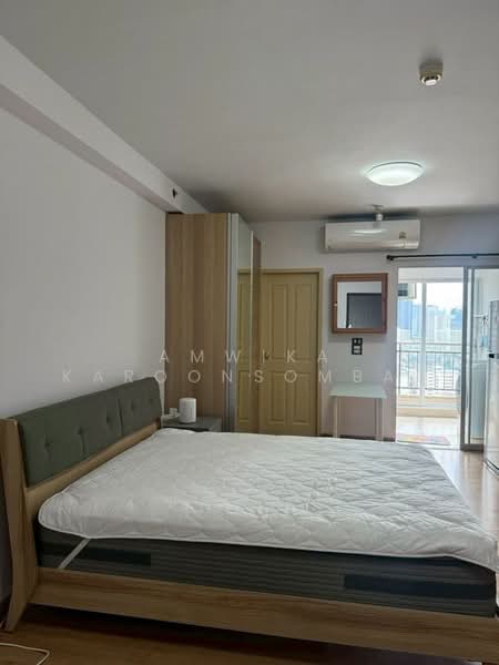 Supalai Park Ekkamai-Thonglor, Bangkok, Petchaburi Road, Bang Kapi, Huai Khwang, Bangkok, 1 Bedroom, 35 sqm, Condo For Rent, by Amwika Karoonsombat, 500187686 - DDproperty.com