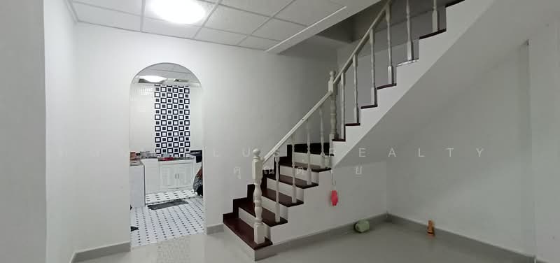 Baan Yoo Charoen 4, Pathum Thani, Lat Sawai, Lam Luk Ka, Pathum Thani, 2 Bedrooms, 78 sqm, Townhouse For Sale, by HOMEPLUS REALTY - คุณต่าย, 500187700 - DDproperty.com