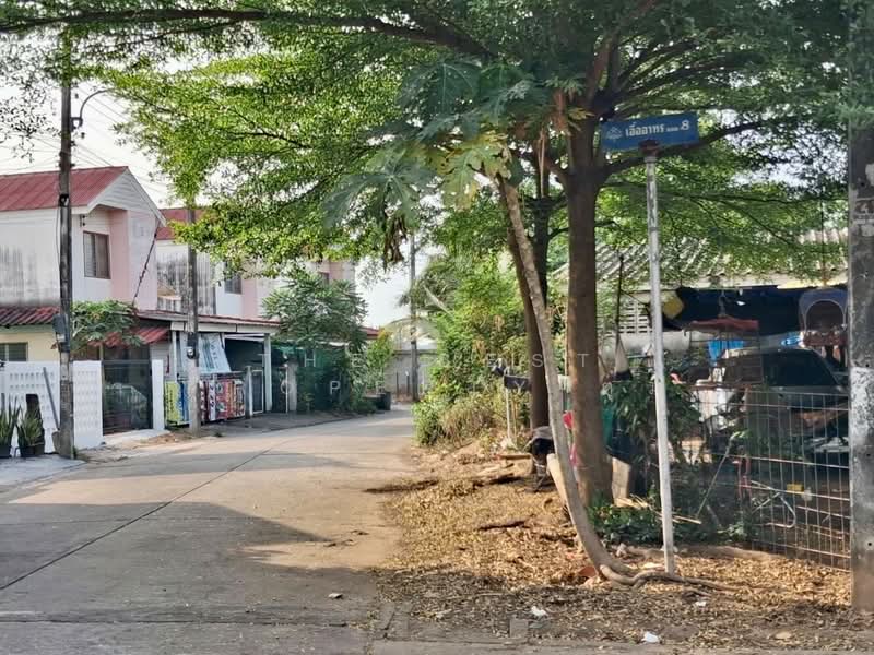 เอื้ออาทรลับแล อุตรดิตถ์, Uttaradit, Chai Chumphon, Laplae, Uttaradit, 3 Bedrooms, 100 sqm, Single Detached House For Sale, by The Best Property ตุ๋ม, 500187746 - DDproperty.com