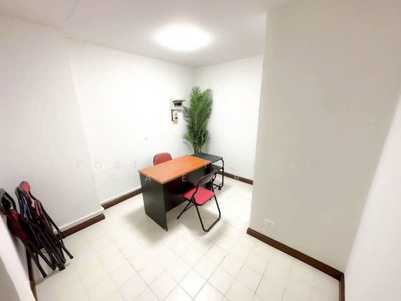 ให้เช่าบ้านแฝด 4 ชั้น @หมู่บ้าน Home Avenue, Bangkok, ซอยประวิทยและเพื่อน16 ถนนสุขุมวิท 101/1, Bang Chak, Phra Khanong, Bangkok, 5 Bedrooms, 300 sqm, Semi-Detached House (Twin House) For Rent, by Forty-Six Real Estate Group, 500187754 - DDproperty.com