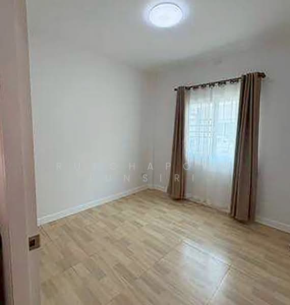 บ้านให้เช่า – ใกล้ตลาดหางดง เพียง 5 นาที ค่าเช่า 15,000 บาท / เดือน รหัสทรัพย์ : No.14H1061, Chiang Mai, Hang Dong, Hang Dong, Chiang Mai, 3 Bedrooms, 110 sqm, Single Detached House For Rent, by Rutchaporn Tunsiri, 500187760 - DDproperty.com