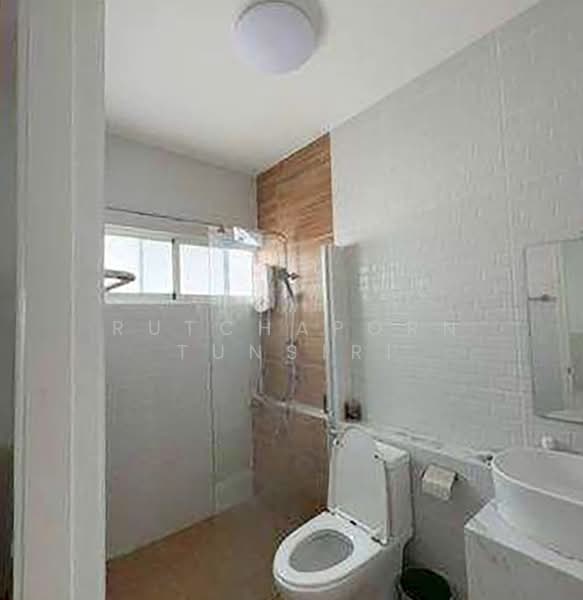 บ้านให้เช่า – ใกล้ตลาดหางดง เพียง 5 นาที ค่าเช่า 15,000 บาท / เดือน รหัสทรัพย์ : No.14H1061, Chiang Mai, Hang Dong, Hang Dong, Chiang Mai, 3 Bedrooms, 110 sqm, Single Detached House For Rent, by Rutchaporn Tunsiri, 500187760 - DDproperty.com